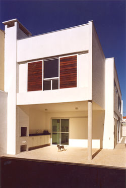 fundos + jardim