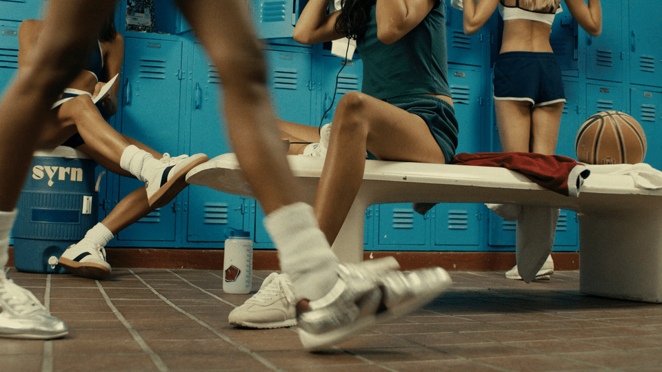 bloom-clip-0m07s-0m09s.gif