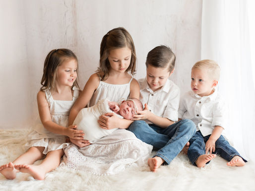 Why finding an in-home newborn photographer is every Arizona mom's dream.