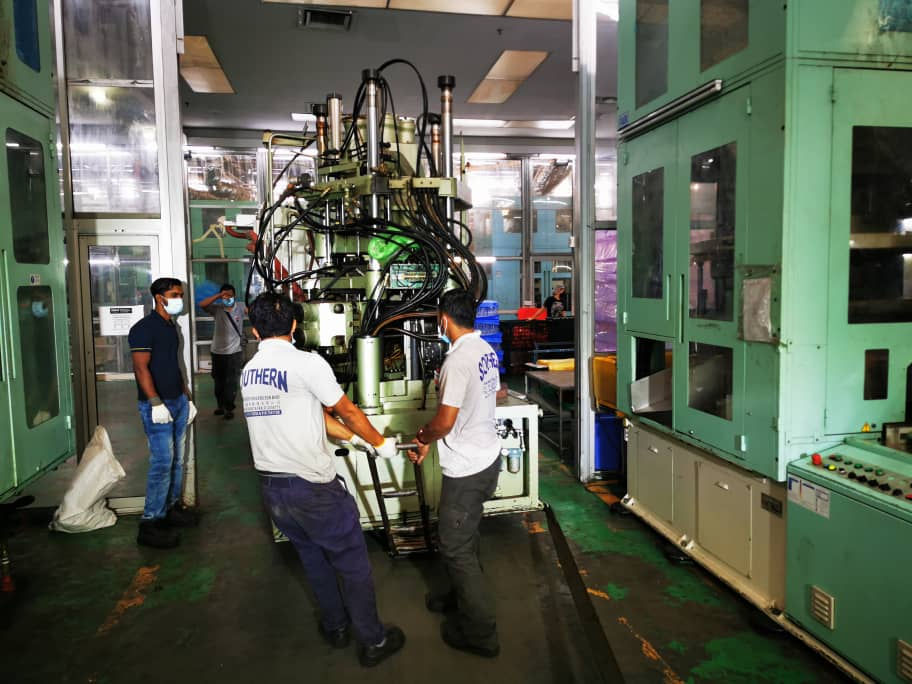 Southern Machinery Movers (Johor Bahru, Malaysia) - Container Packing & Stuffing