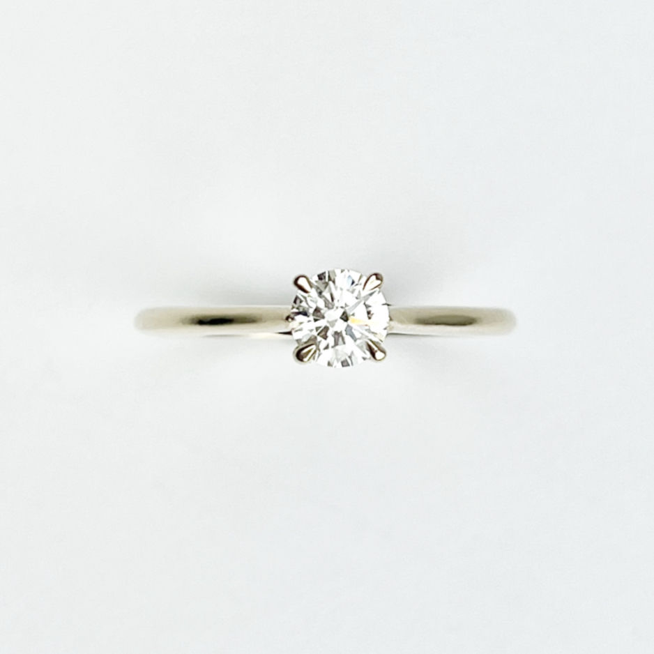 Classic 4 Claw Diamond Engagement Ring