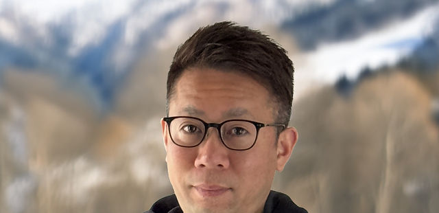 Adachi | VISIONOID株式会社