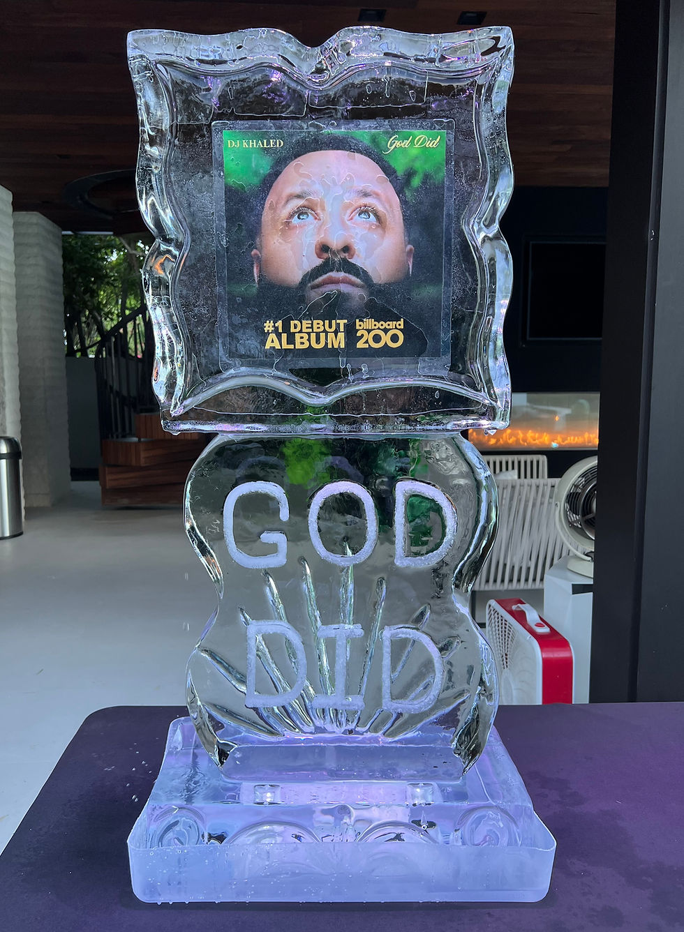 Thumbnail: Ice Sculptures for DJ Khaled New Album Release Event