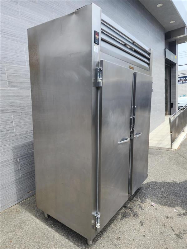 Thumbnail: TRAULSEN Two Section Reach In Refrigerator, RHT232WUT-154