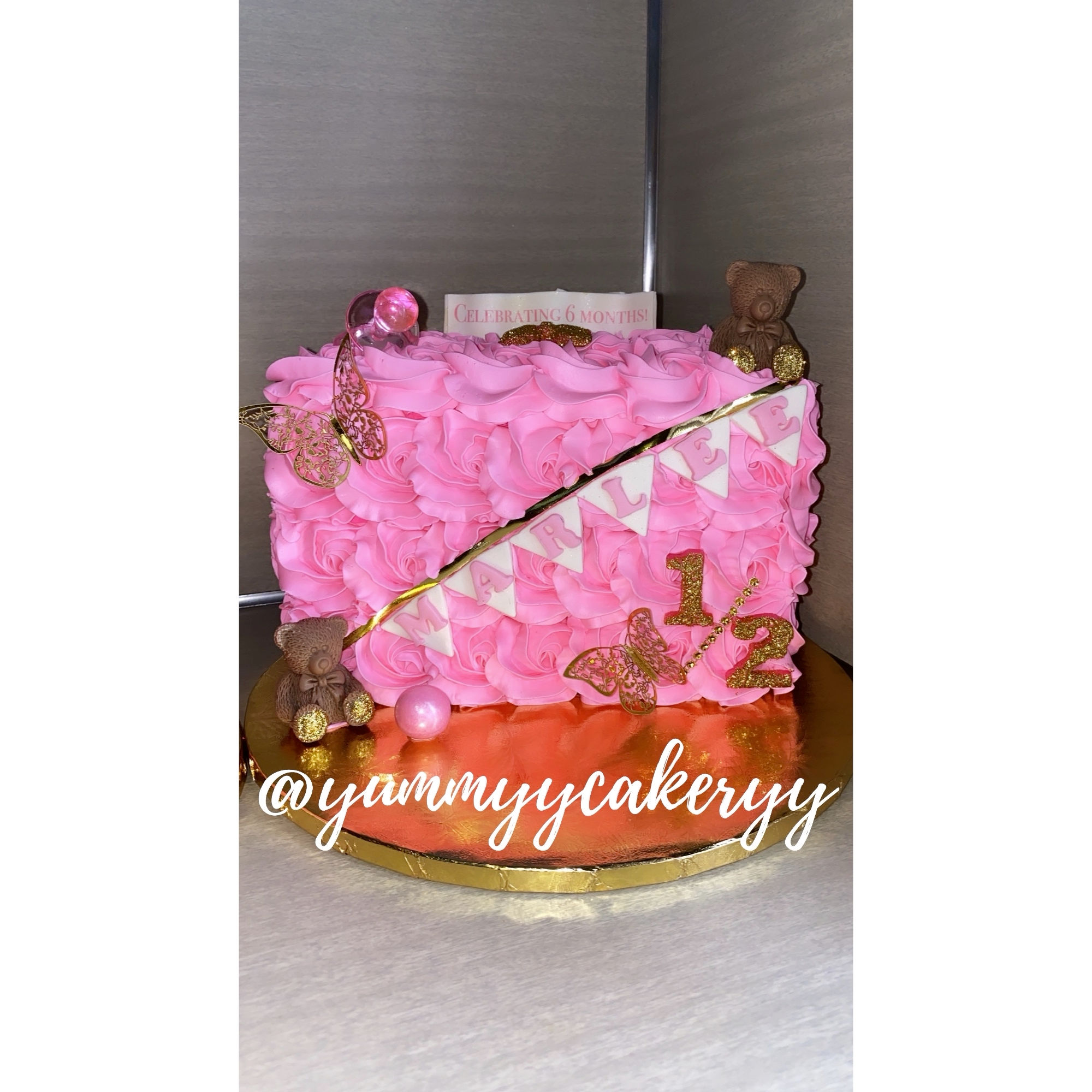 Rosette1/2 Cake