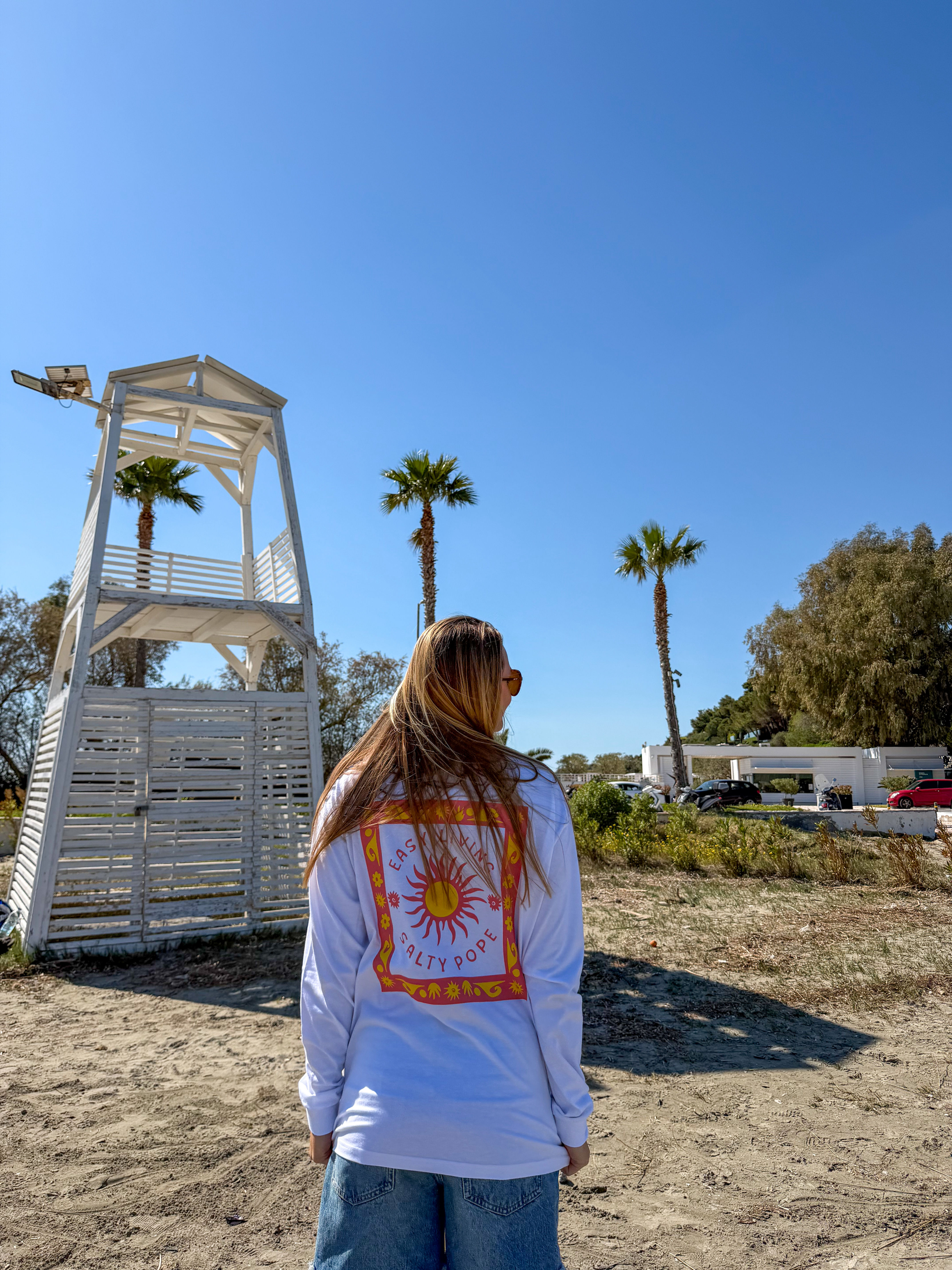 White - Easy Living - Longsleeve