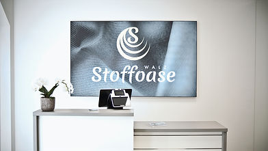 In der Stoffoase Walz in Oberkirch finden Sie ein modernes und luxuriöses Sortiment an Gardinen und Vorhängen. Tauchen Sie ein in die Welt des Nähens und der Kreativität mit hochwertigem Nähzubehör und einer vielfältigen Auswahl an Stoffen. Entdecken Sie bei uns alles, was Sie für Ihre Renovierungsprojekte und kreative Raumgestaltung benötigen.