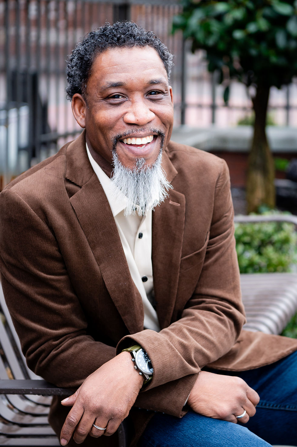 JRheadshots-5.jpg
