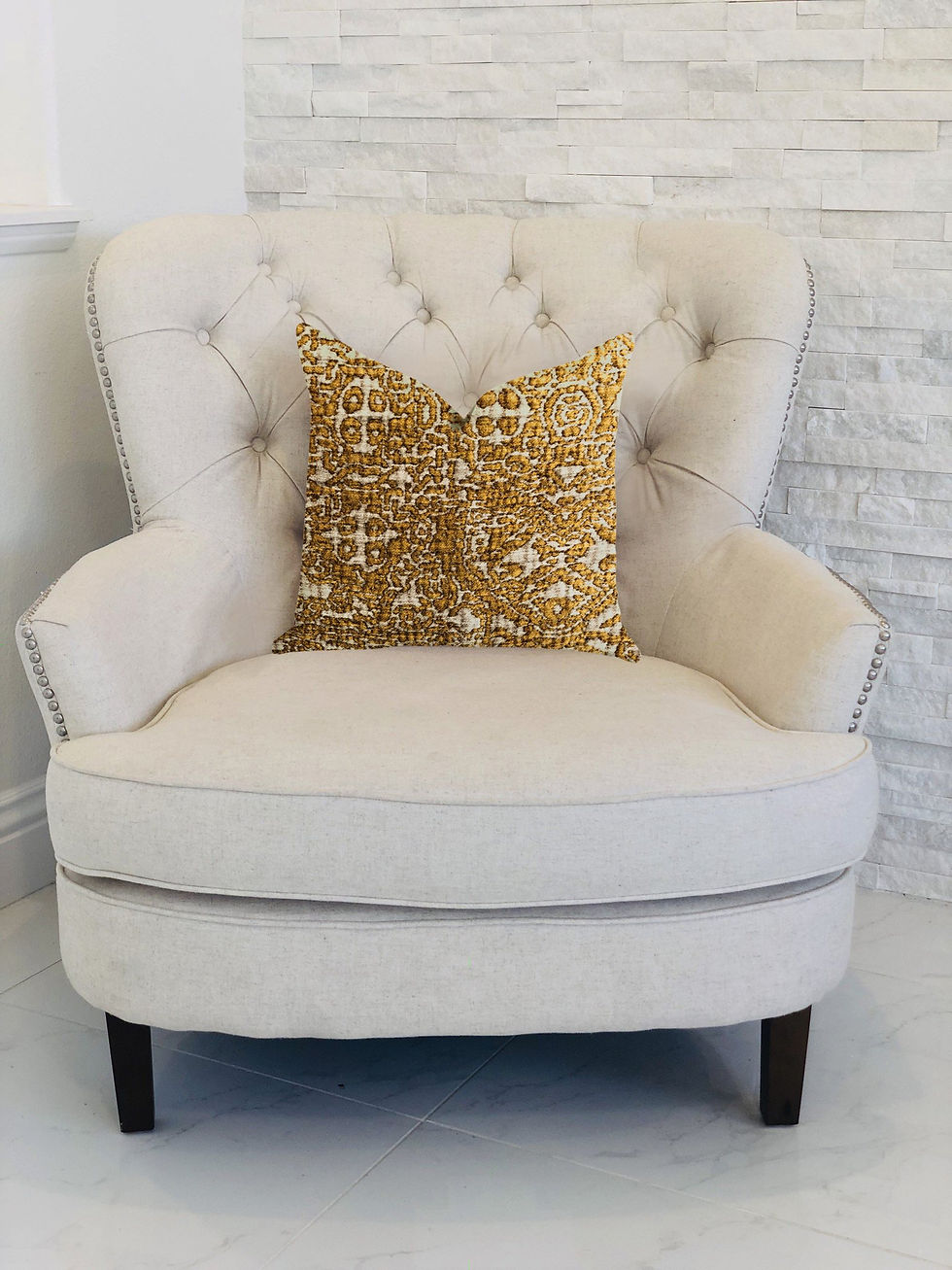 Miniature : Golden Cosmo Textured Luxury Throw Pillow