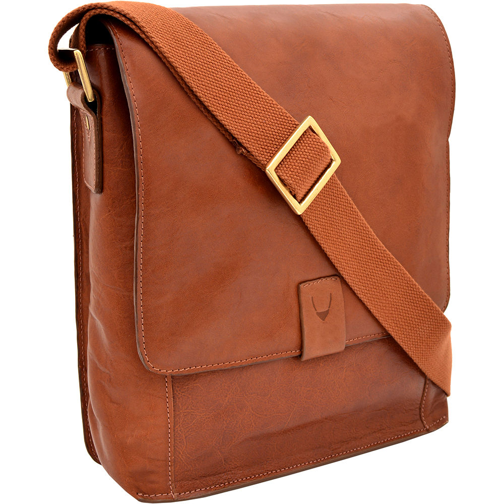 Aiden Medium Crossbody Messenger