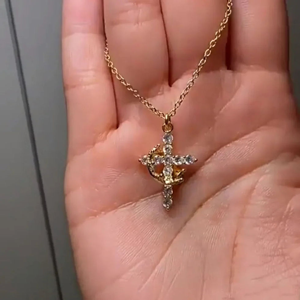 縮圖：RadiantFaith™ Rotating Crystal Cross Necklace – Sparkling Diamond-Cut Pendant fo