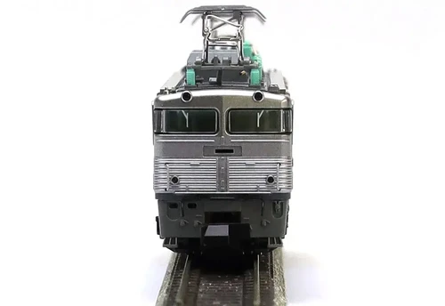 Kato 3067-1 Electric Locomotive EF81-300 (Stainless) - N