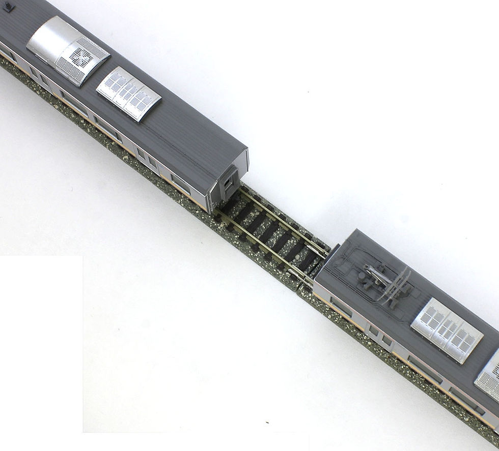 תמונה ממוזערת: Kato 10-1736 JR E129 Series-100 Equipped with a new slotless 2Cars Set - N Scale