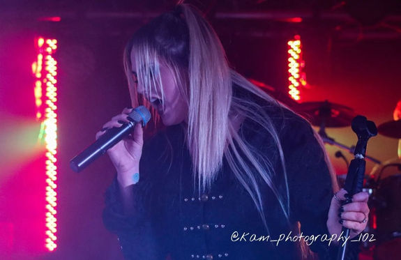 Tori - singer