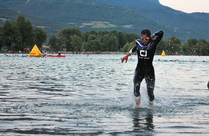 Charlotte Morel sort de l'eau