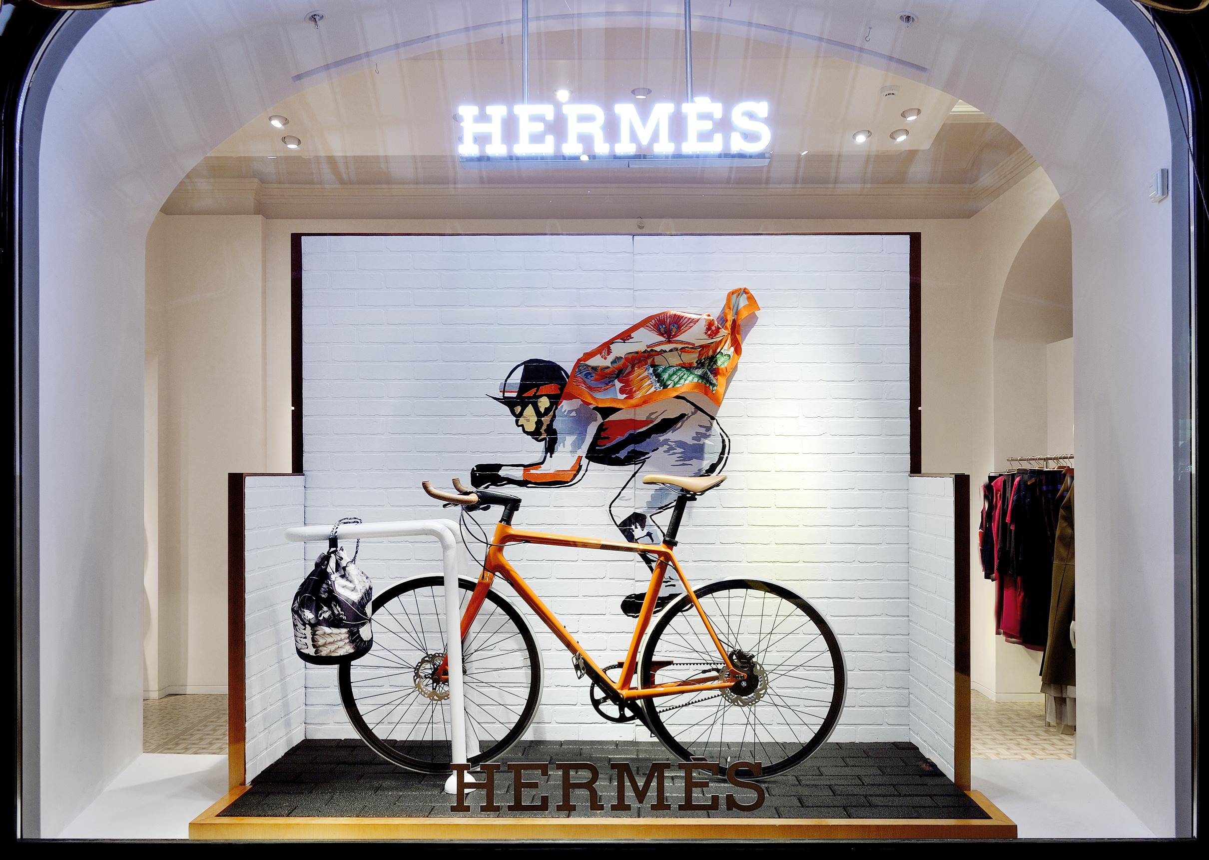 витрины для Hermes