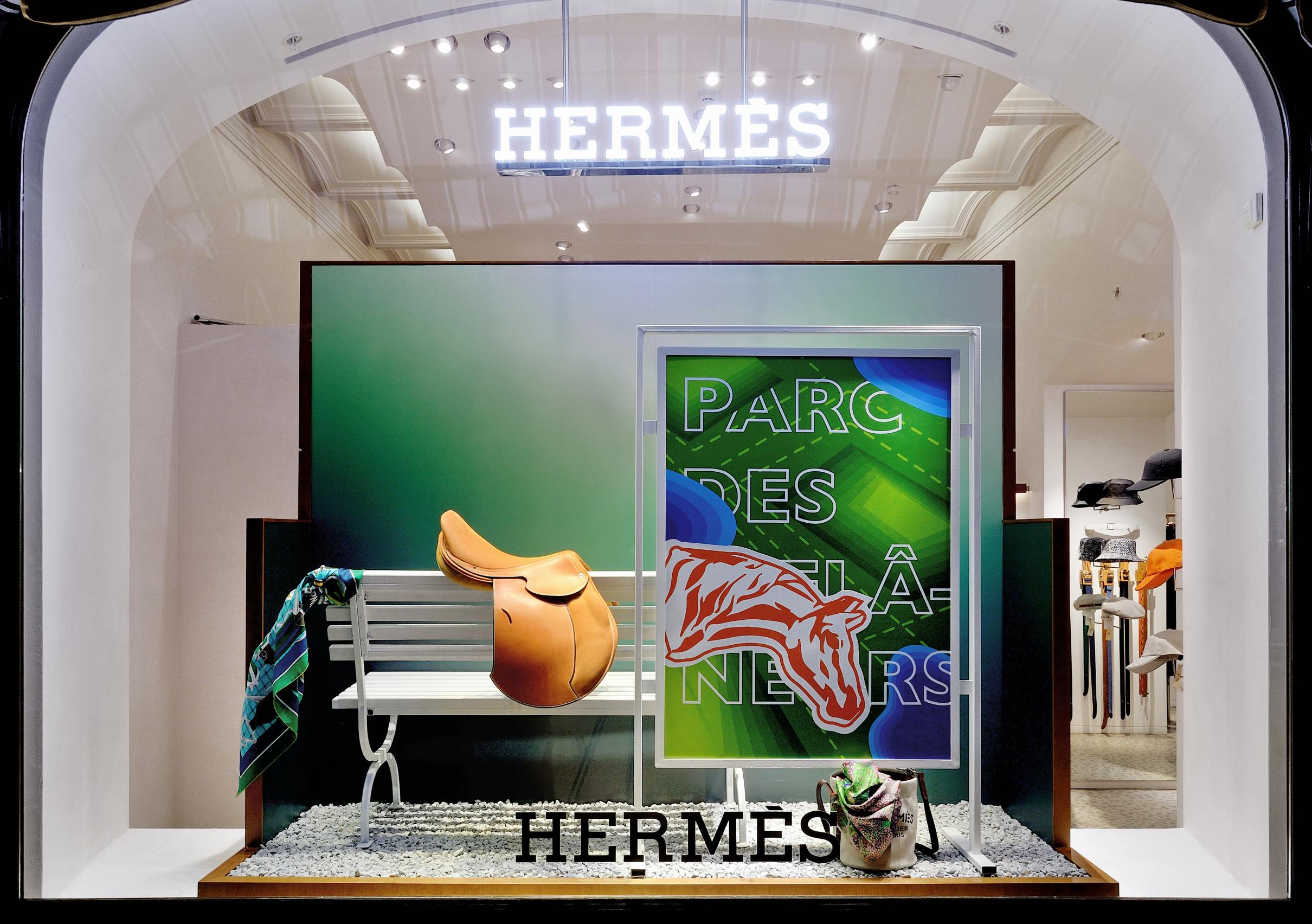 витрины для Hermes