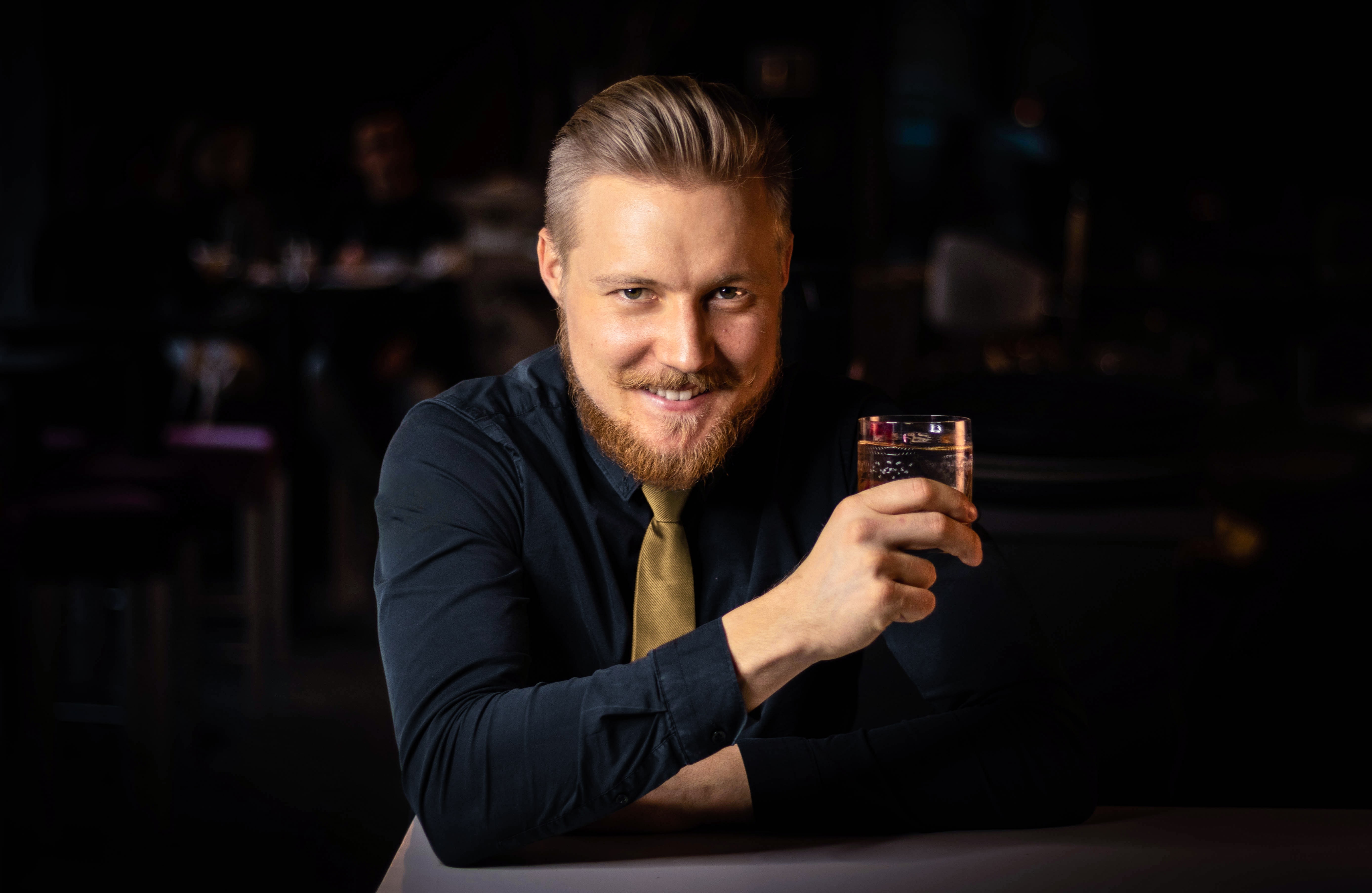 Cocktail Time with Kevin Kos logo