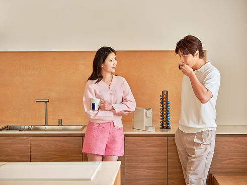 aura+ Lifestyle 7.jpg