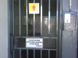 Control de acceso por fichas. Almak