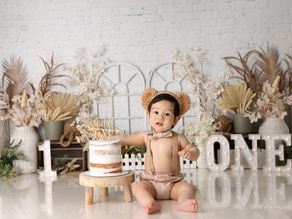Melbourne's Best Cake Smash Photographer