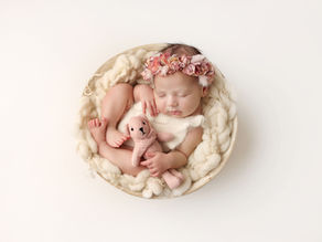 Finding the Most Experienced and Best Newborn Photographer in Clyde, Melbourne's South East
