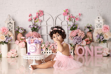 Cake Smash Photography Chadstone - Baby celebrating first birthday with a fun and colourful cake smash session.