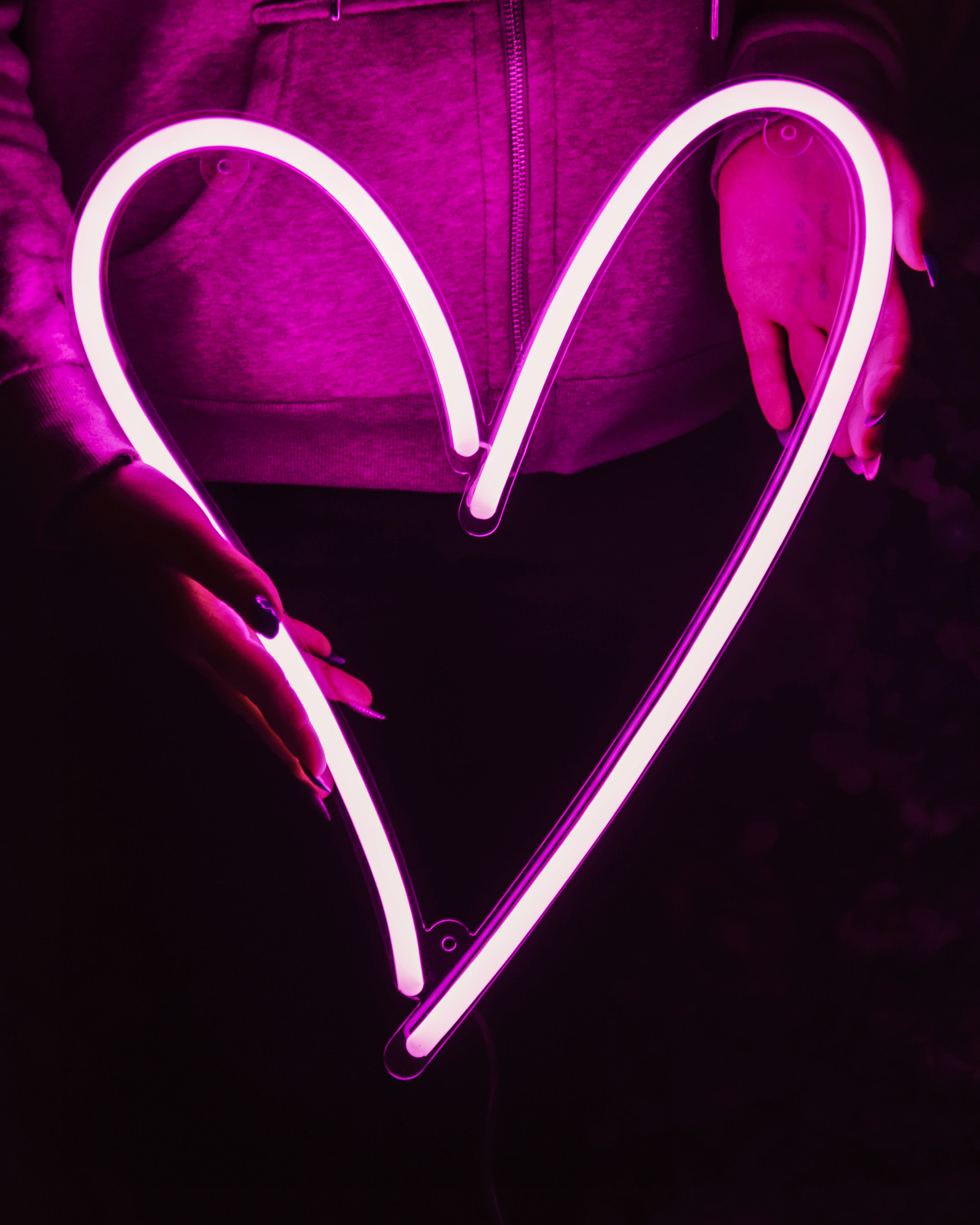 NEONOVÉ SRDCE PURPUR