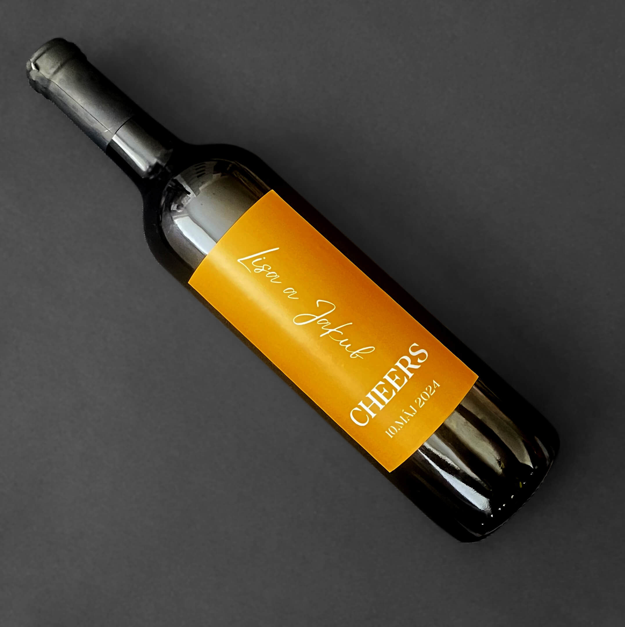 Etiketa na víno CHEERS 004