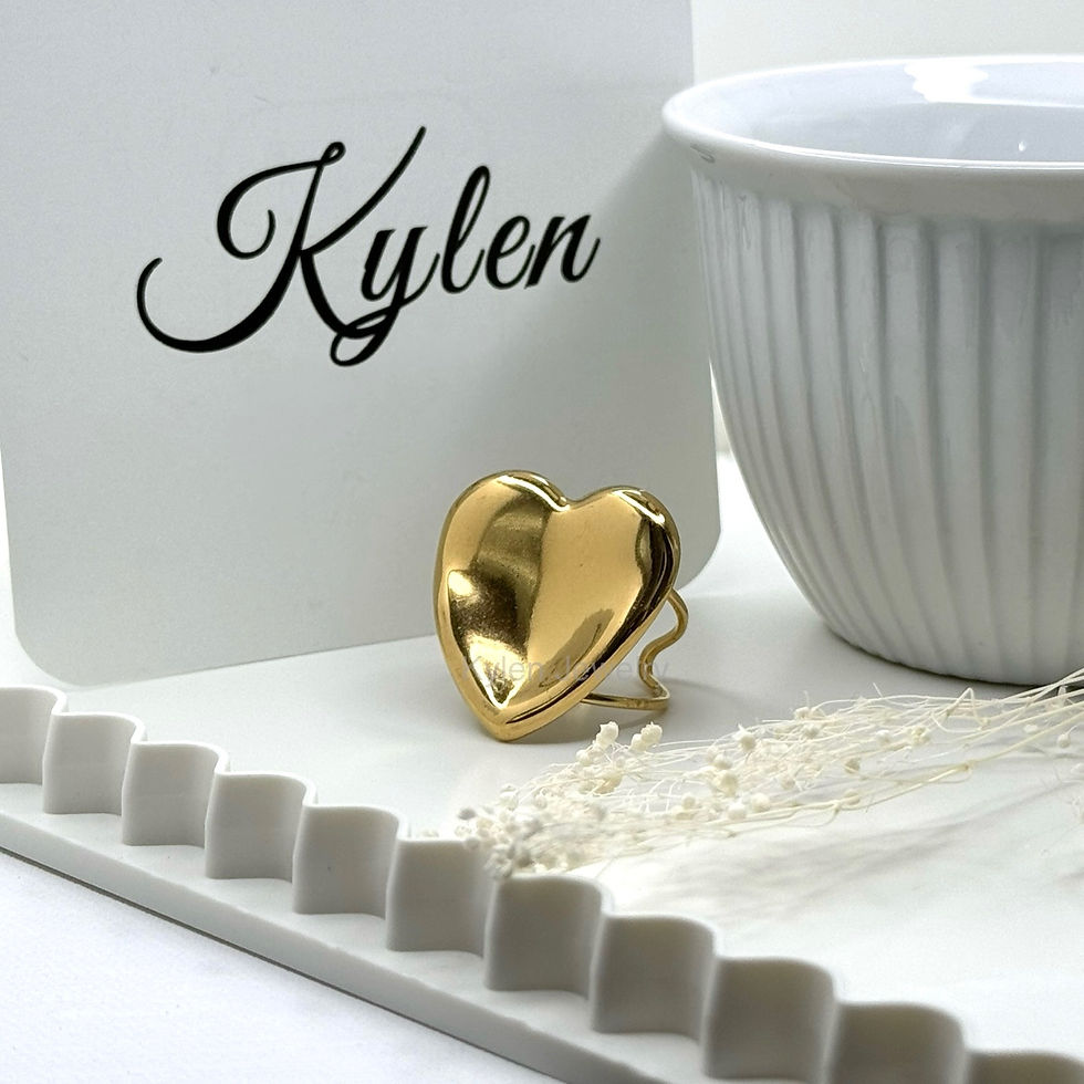 Veronica Heart Ring