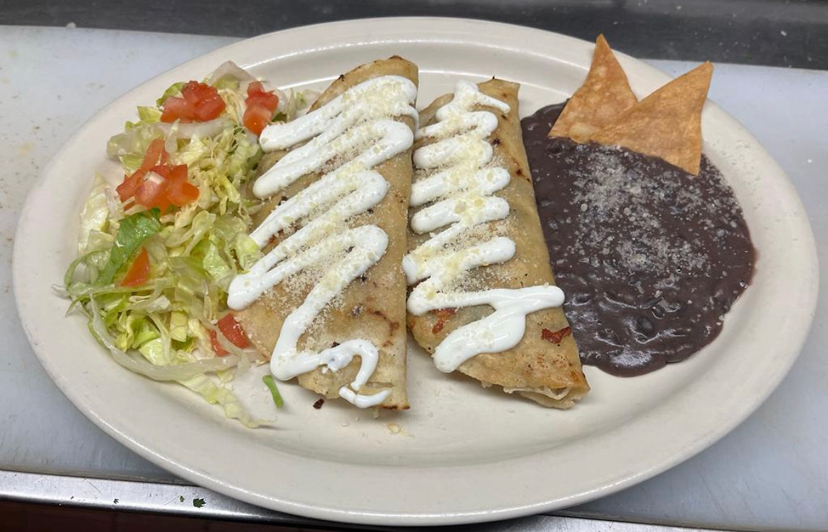 FAJITAS & QUESADILLAS