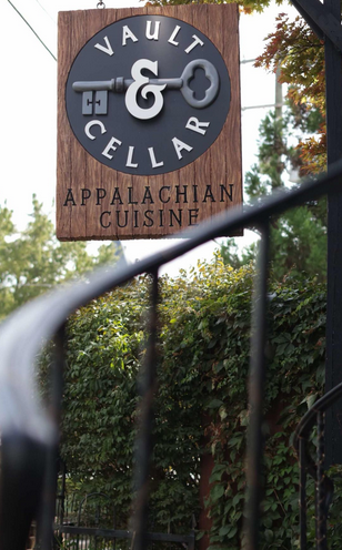 https://www.thevaultandcellar.com/events-1