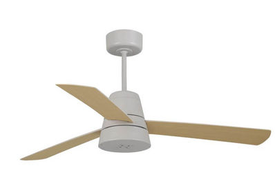 Este ventilador de techo de SÛLION cuenta con un nebulizador incorporado...