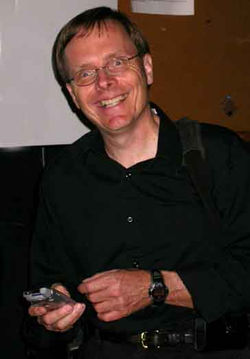 Robert Knetsch - Bass