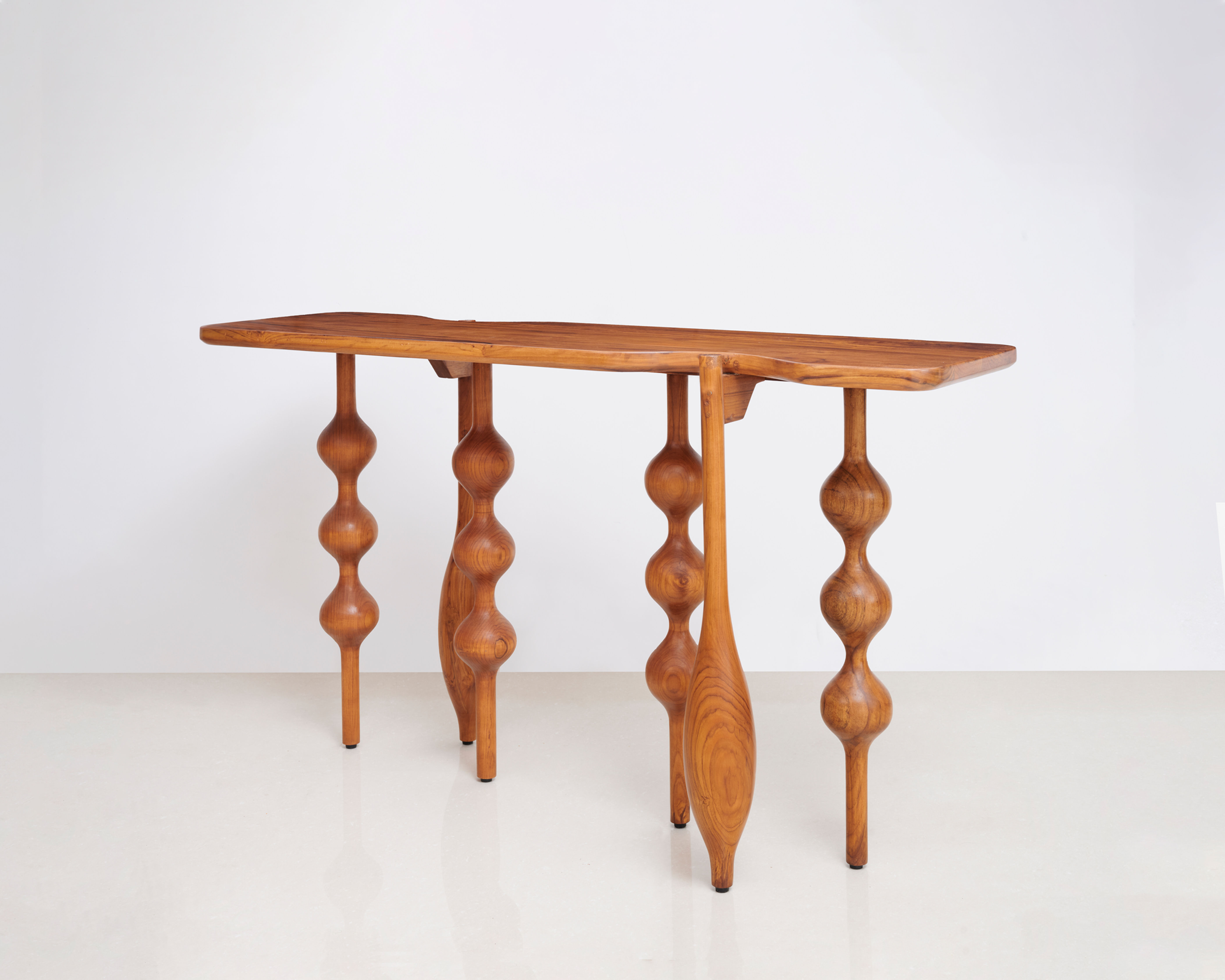 Nami Console Table