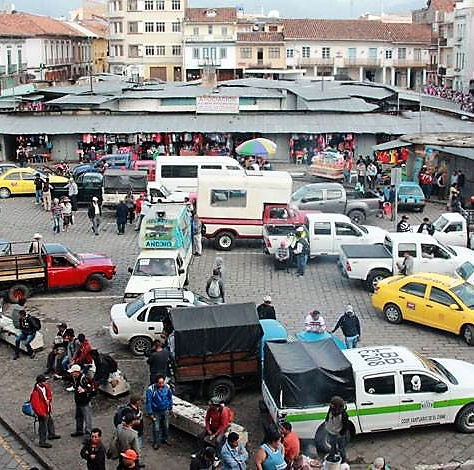 PAPÁS, PRIMOS, TÍOS, SOBRINOS, INVOLUCRADOS EN CONTRATOS MUNICIPALES CUENCANOS