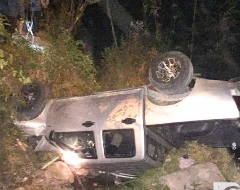 CAMIONETA RUEDA BARRANCO EN GIRÓN. 7 HERIDOS