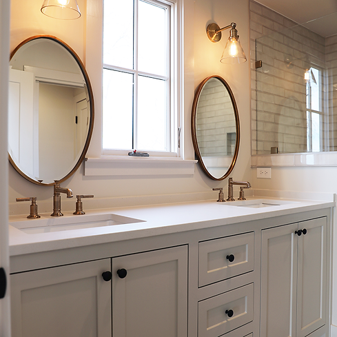 BATHS BATHROOMS