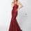 Miniatura: Vestido rojo ajustado de encaje