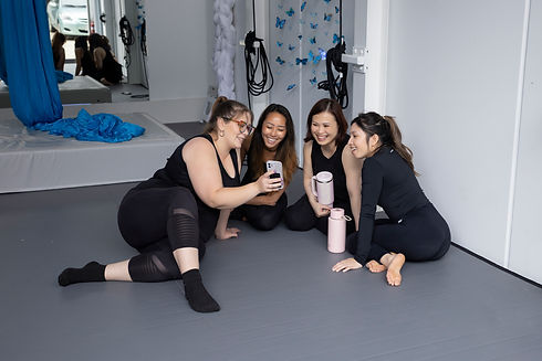 EMCPHOTO House of Flying Friends HR 091.jpg