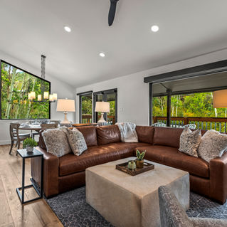 Luxury ski condo in Crescent Ridge Park City with 3 ensuite bedrooms and ski access