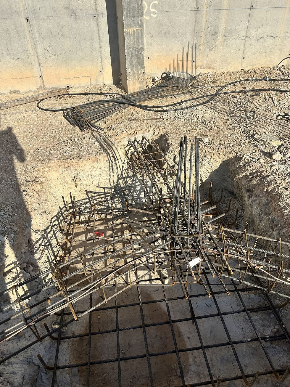 Vivienda Portillo (Cehegín) · Cimentación y estructura
