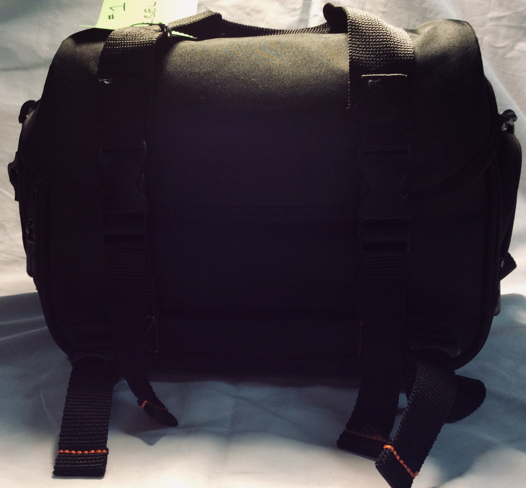 Canon rectangular black carry case