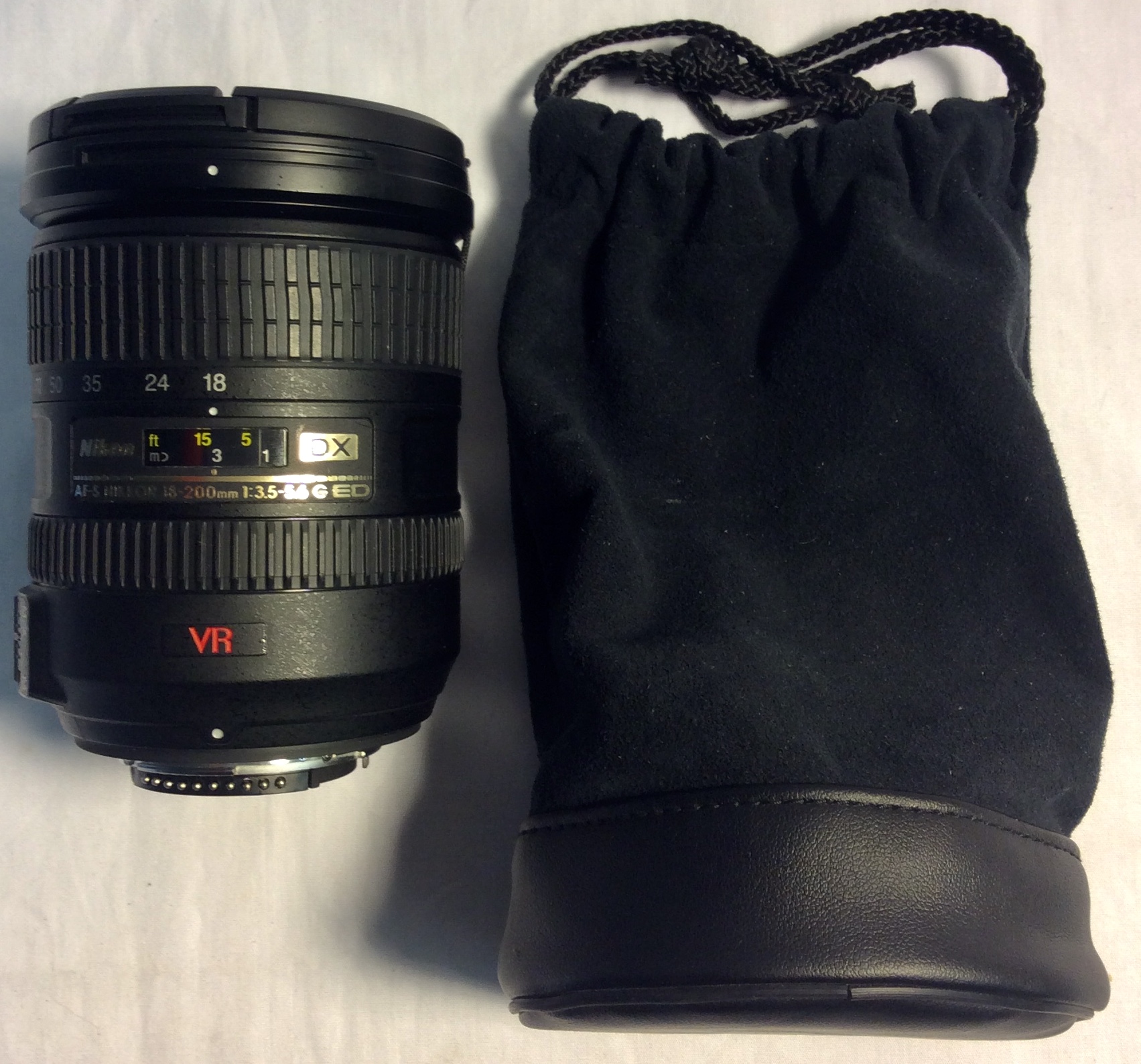 Nikon Nikon VR lense with lense cap