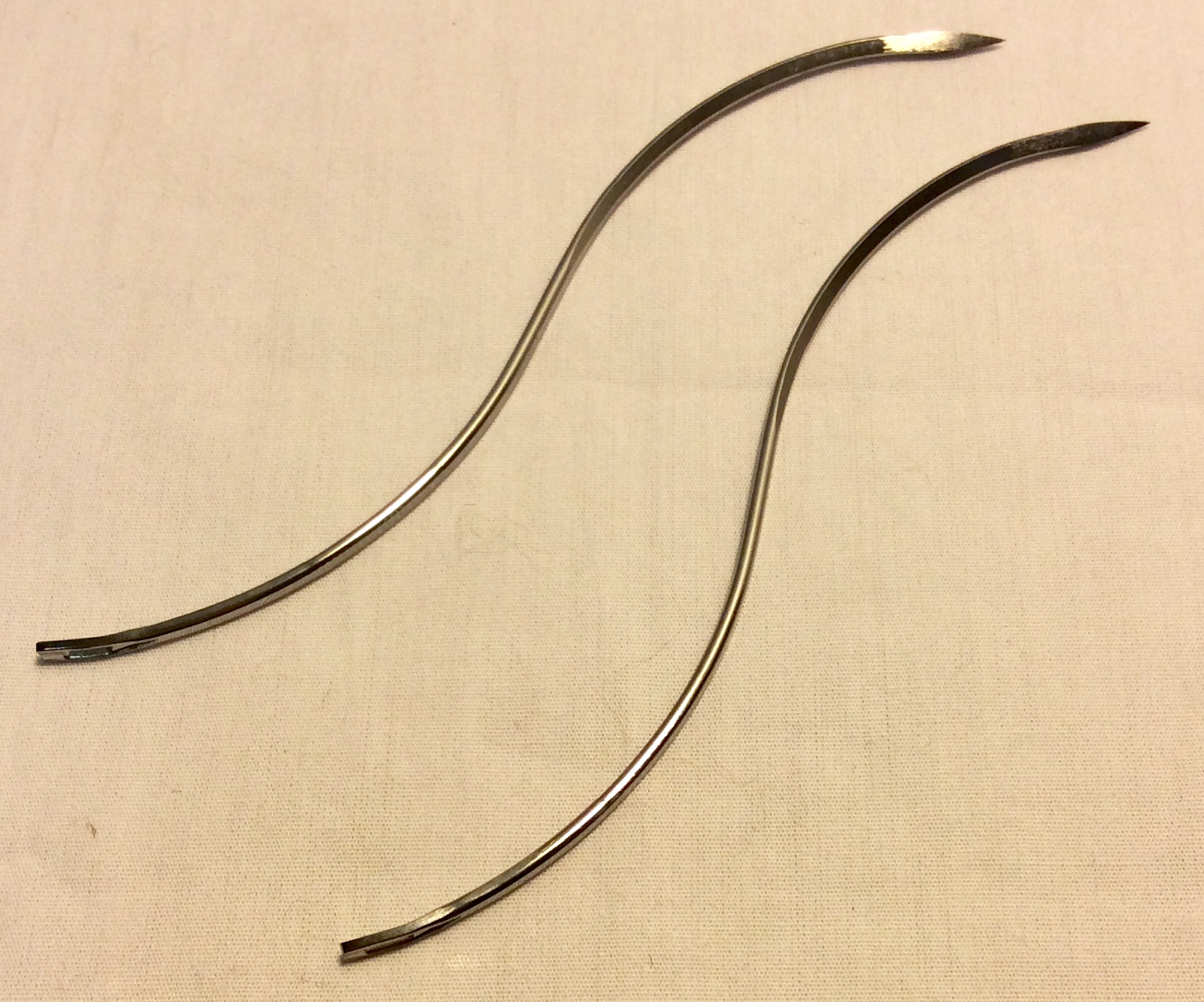 Large curved cadaver sewing needles