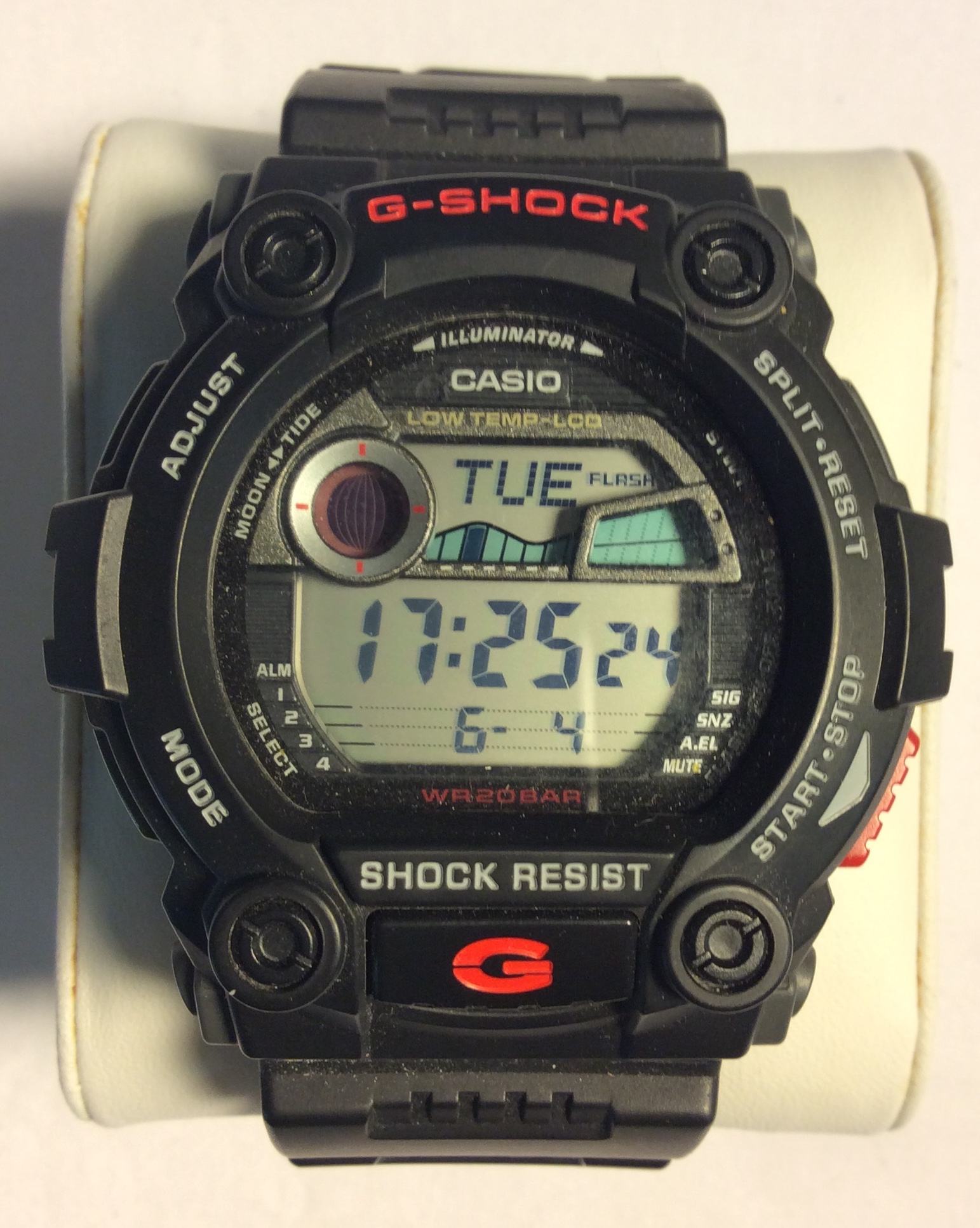 Casio G-Shock watch - round digital