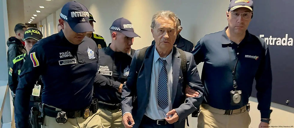 Además, reafirma en su libro "Vida y muerte del Cartel de Medellín" que tuvo reuniones directas con Raúl Castro, donde detalla cómo llegó a Cuba y las condiciones de dicha negociación.