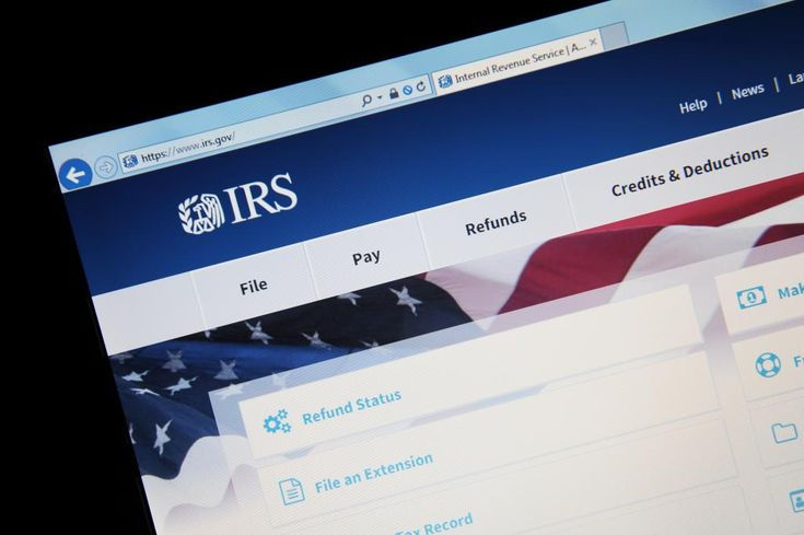 El IRS determina que un contribuyente no puede cumplir con sus pagos, puede posponer el cobro hasta que la situación financiera del contribuyente mejore.