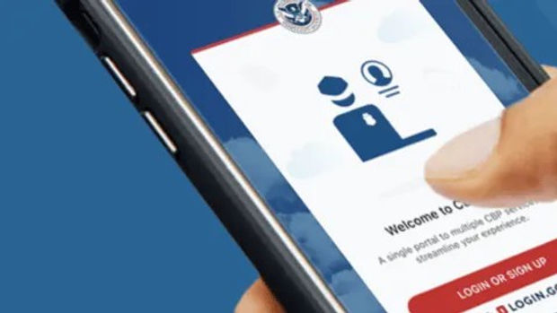 CBP One advierte a los usuarios a no dejarse engañar por intermediarios o aplicaciones fraudulentas que solicitan dinero para realizar trámites en la app, ya que la aplicación es gratuita en todos sus procesos.