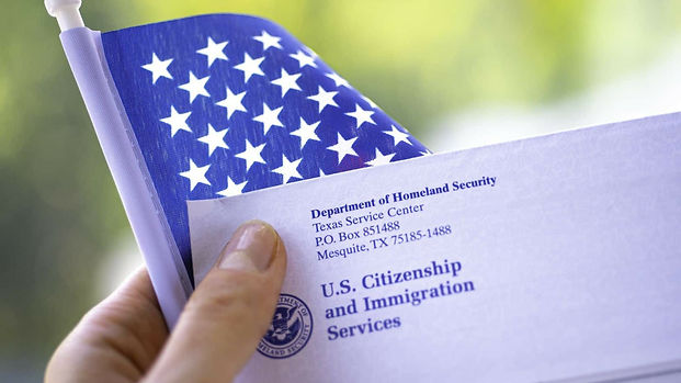 El Programa de parole humanitario ha sido suspendido temporalmente desde principios de julio cuando una investigación interna del DHS descubrió problemas con el Formulario I-34A, que sirve como patrocinador de la solicitud para los solicitantes de asilo.